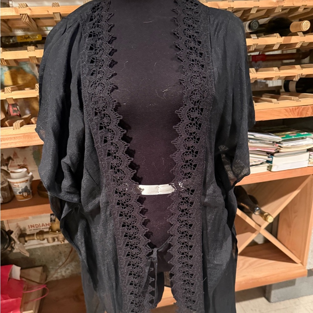NWT Scoop NYC Black‎ Crochet Trim Kimono